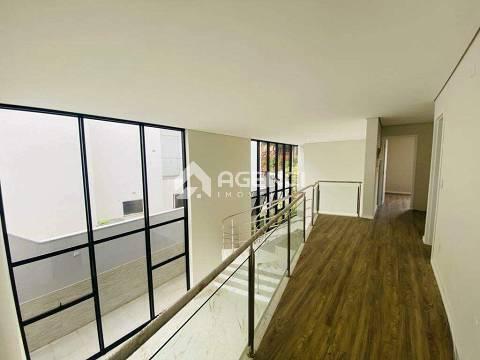 Apartamento, Portal do Sol, 4 Quartos, 0 Vaga, 3 Suítes