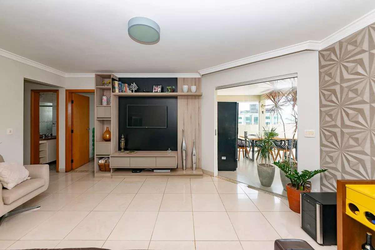 Cobertura, Prado, 4 Quartos, 2 Vagas, 1 Suíte