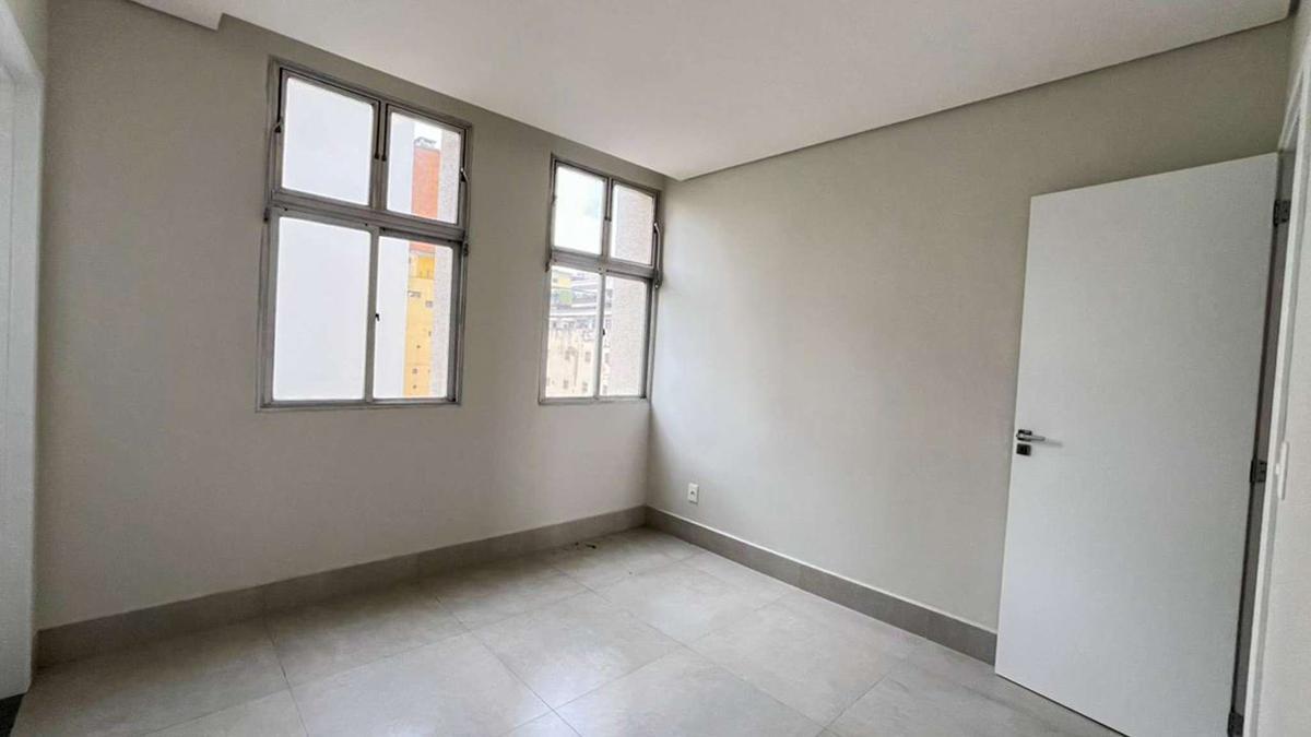 Apartamento, Centro, 2 Quartos, 0 Vaga, 1 Suíte