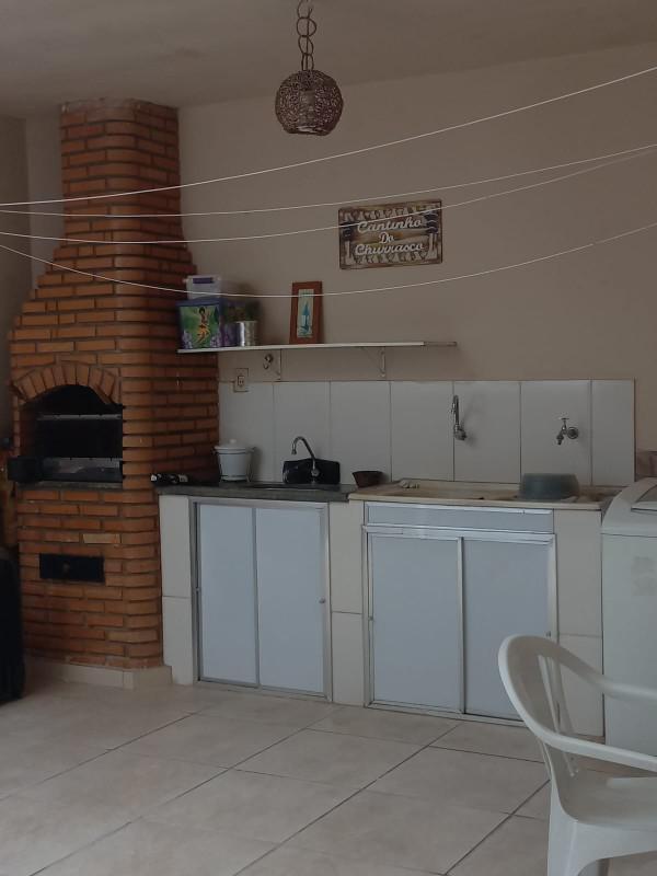Casa, Santa Cruz Industrial, 3 Quartos, 2 Vagas, 1 Suíte
