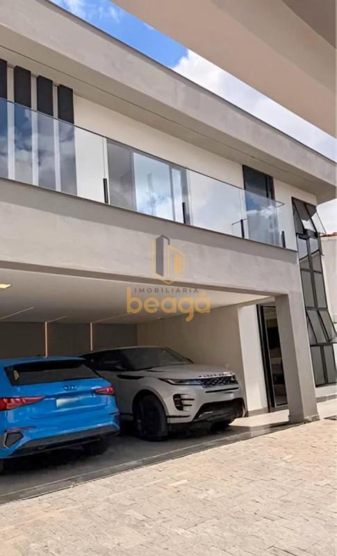 Casa, Industrial, 4 Quartos, 5 Vagas, 1 Suíte