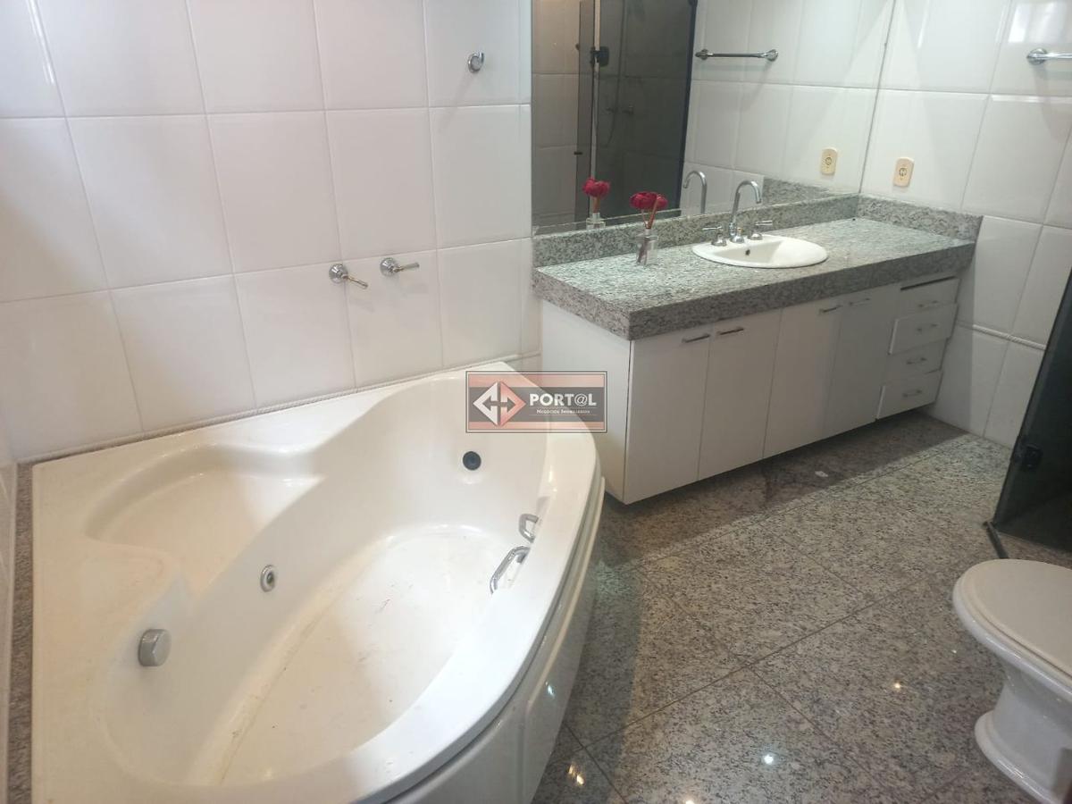 Casa, Planalto, 4 Quartos, 4 Vagas, 3 Suítes