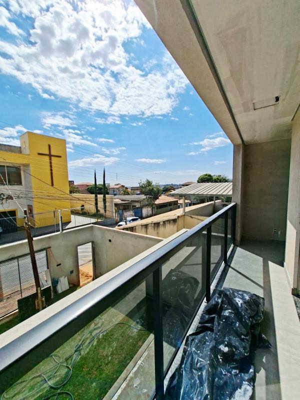 Casa, Cardoso (barreiro), 3 Quartos, 2 Vagas, 1 Suíte