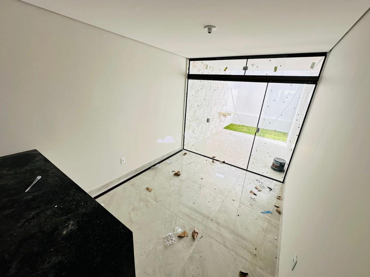 Casa, Candelária, 2 Quartos, 2 Vagas, 1 Suíte