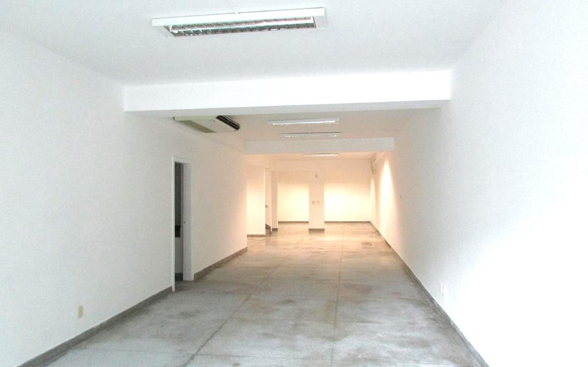 Loja, Funcionários