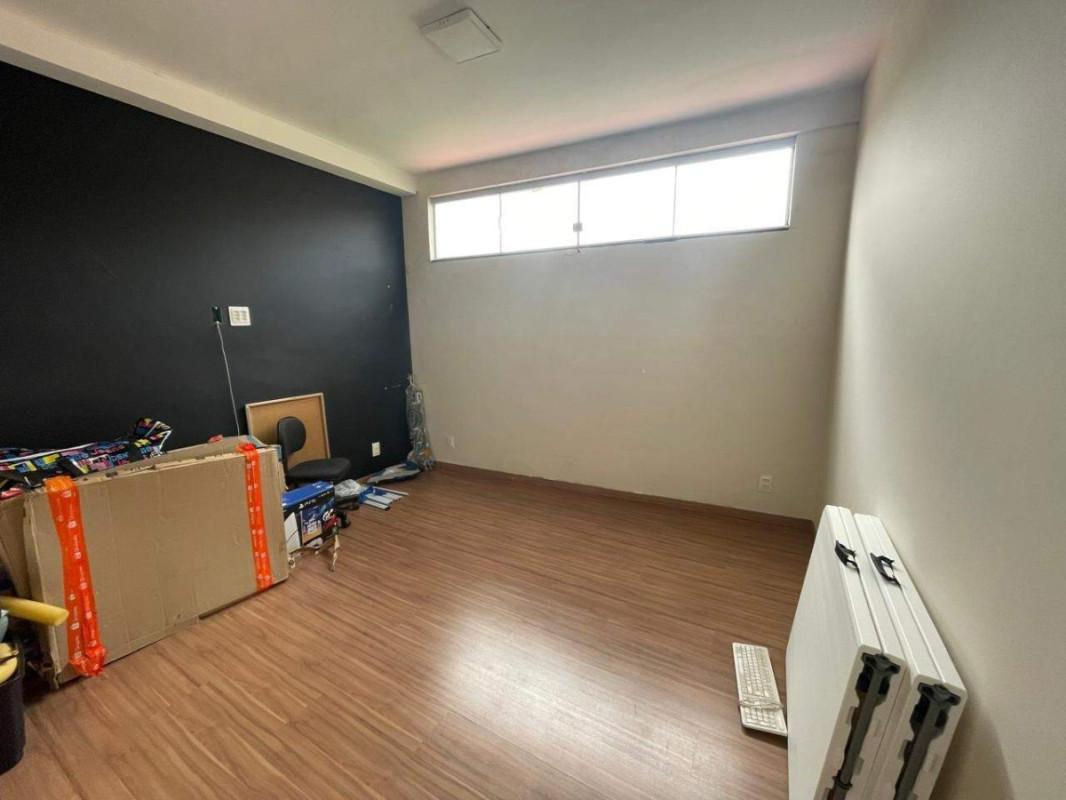 Casa, Araguaia, 4 Quartos, 2 Vagas, 1 Suíte