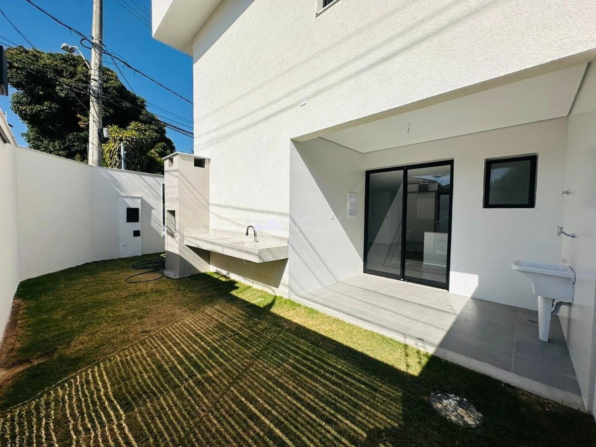 Casa, Planalto, 3 Quartos, 4 Vagas, 3 Suítes