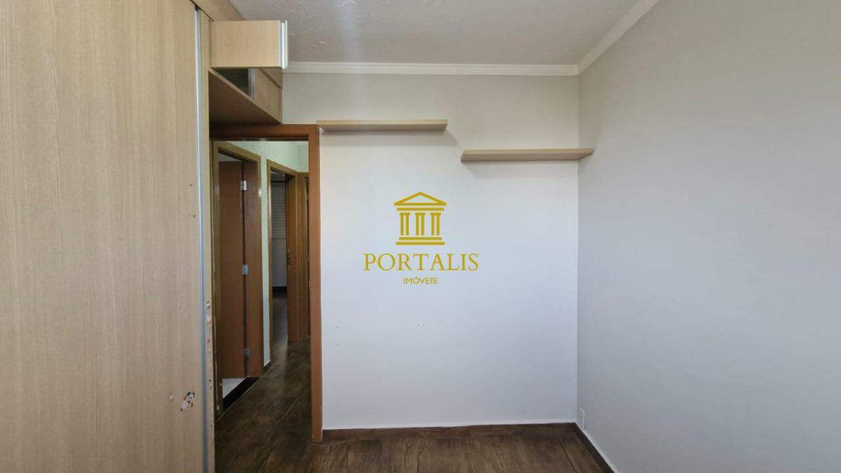 Casa, Cabral, 3 Quartos, 2 Vagas, 1 Suíte