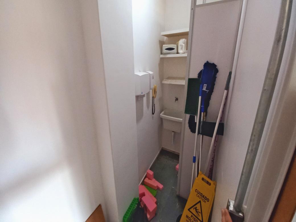 Sala, Funcionários, 0 Quarto, 1 Vaga