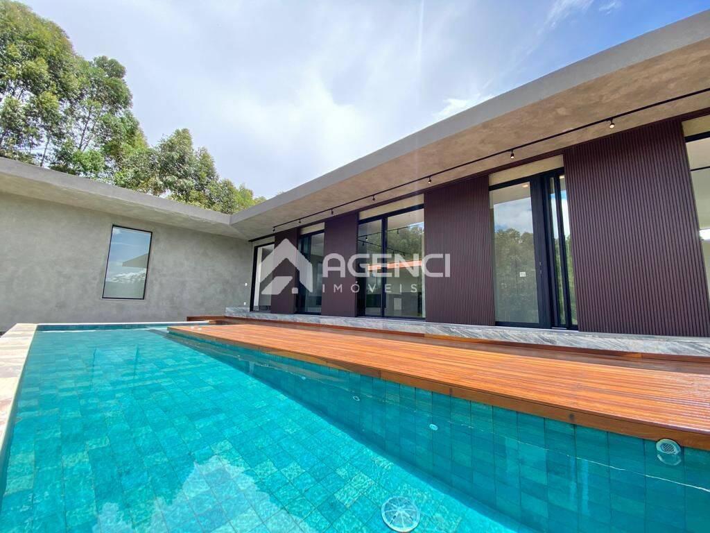 Casa, Alphaville - Lagoa dos Ingleses, 4 Quartos, 0 Vaga, 4 Suítes