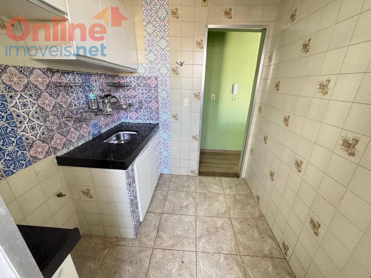 Apartamento, Sagrada Família, 2 Quartos, 0 Vaga, 0 Suíte