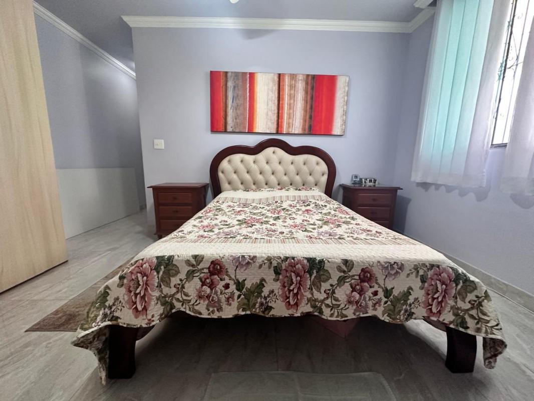 Casa, Fernão Dias, 3 Quartos, 2 Vagas, 1 Suíte