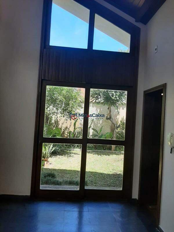 Casa, Centro, 4 Quartos, 4 Vagas, 1 Suíte
