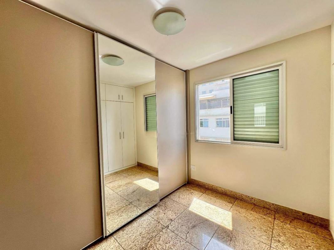 Apartamento, Funcionários, 4 Quartos, 2 Vagas, 2 Suítes