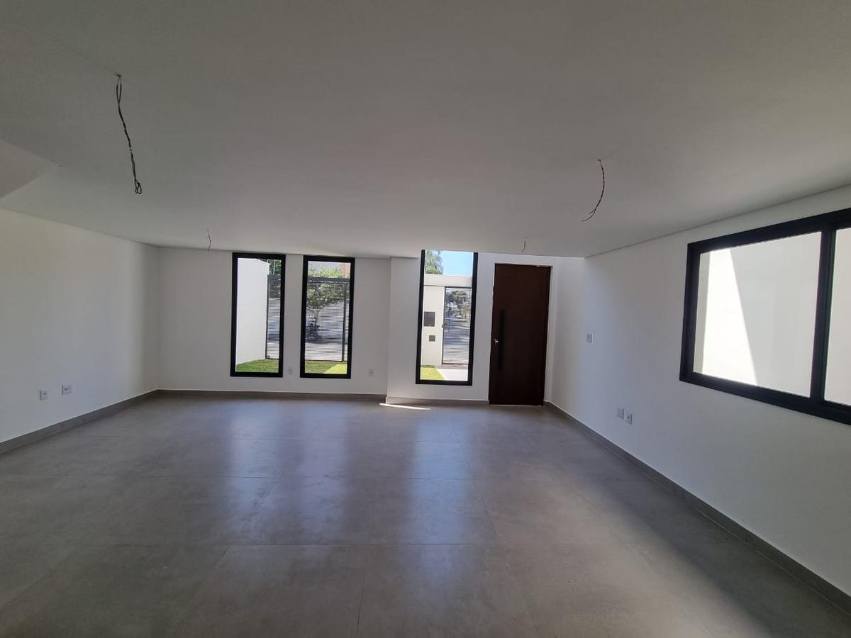 Casa, Planalto, 3 Quartos, 2 Vagas, 1 Suíte