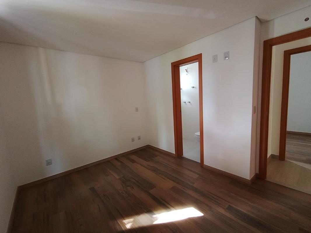 Cobertura, Prado, 3 Quartos, 2 Vagas, 1 Suíte