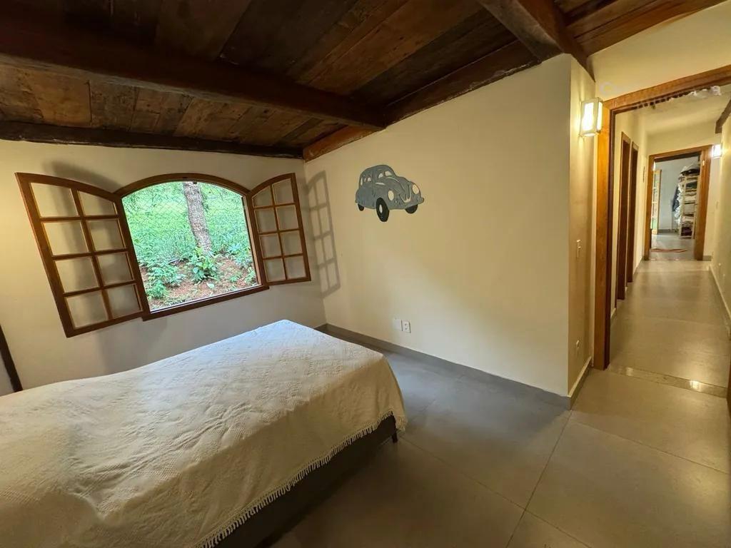 Casa, São Sebastião das Águas Claras, 4 Quartos, 3 Vagas, 1 Suíte