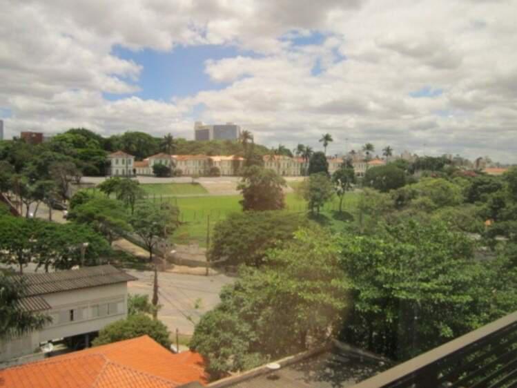 Sala, Barro Preto, 0 Quarto, 0 Vaga