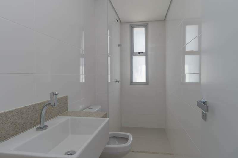 Apartamento, Sagrada Família, 3 Quartos, 2 Vagas, 1 Suíte