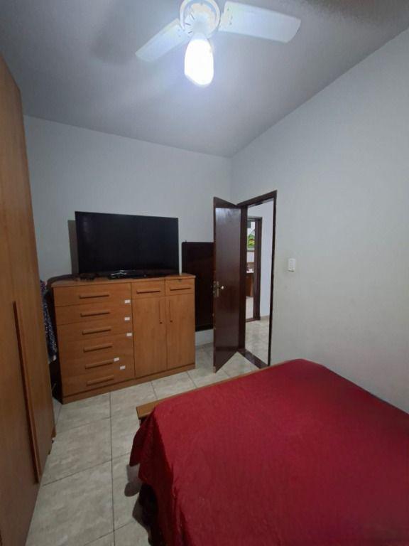 Casa, Centro, 4 Quartos, 0 Vaga