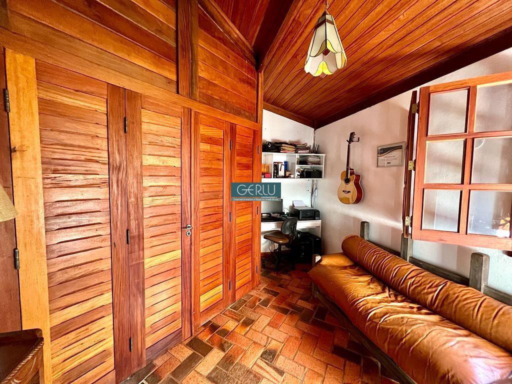 Casa em Condomínio, Gentileza, 4 Quartos, 2 Vagas, 1 Suíte