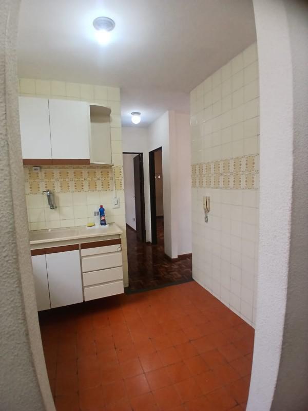 Apartamento, Carlos Prates, 2 Quartos, 1 Vaga