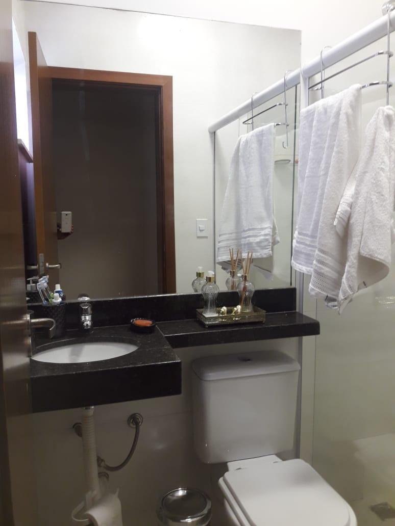 Casa em Condomínio, Ville Des Lacs, 4 Quartos, 3 Vagas, 2 Suítes