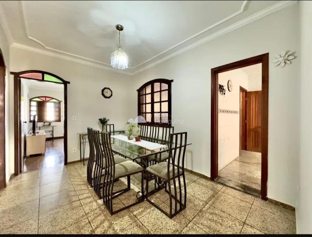 Casa, Santa Mônica, 4 Quartos, 3 Vagas, 1 Suíte