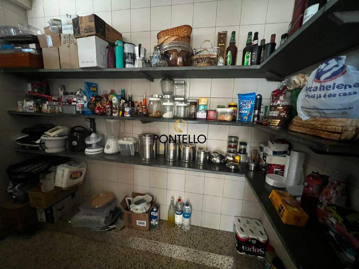 Cobertura, Centro, 4 Quartos, 2 Vagas, 2 Suítes