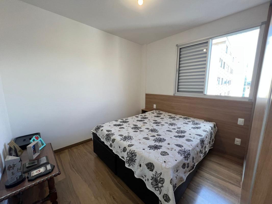 Apartamento, Sagrada Família, 3 Quartos, 2 Vagas, 1 Suíte
