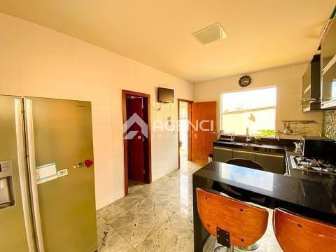 Casa, Trevo, 5 Quartos, 0 Vaga, 2 Suítes