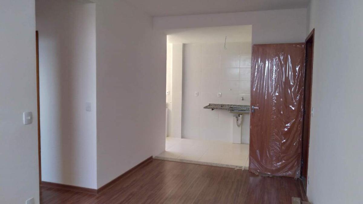 Apartamento, Centro, 2 Quartos, 1 Vaga