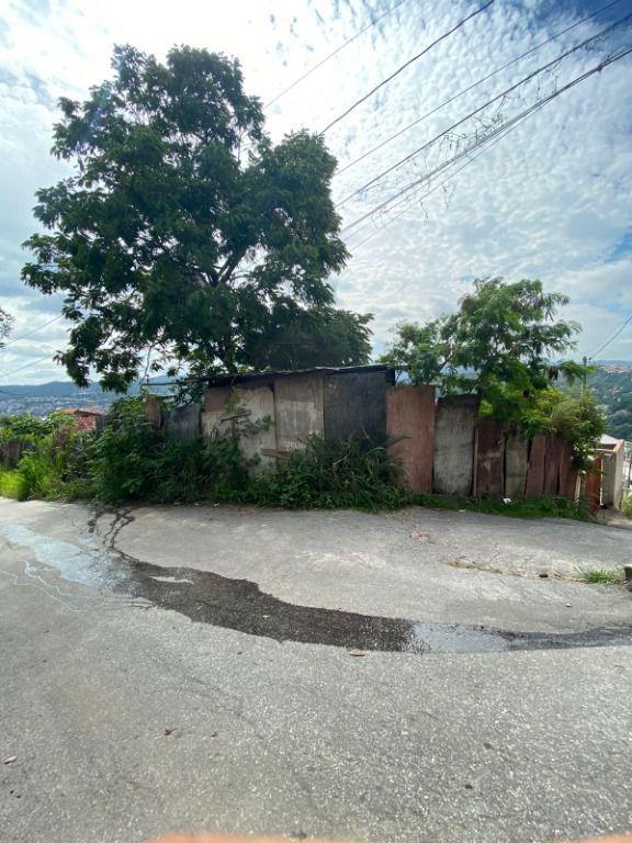 Lote, Morro São Francisco, 0 Quarto, 0 Vaga