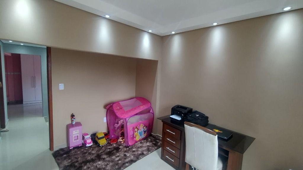 Casa, Alto do Cabral, 3 Quartos, 4 Vagas, 1 Suíte