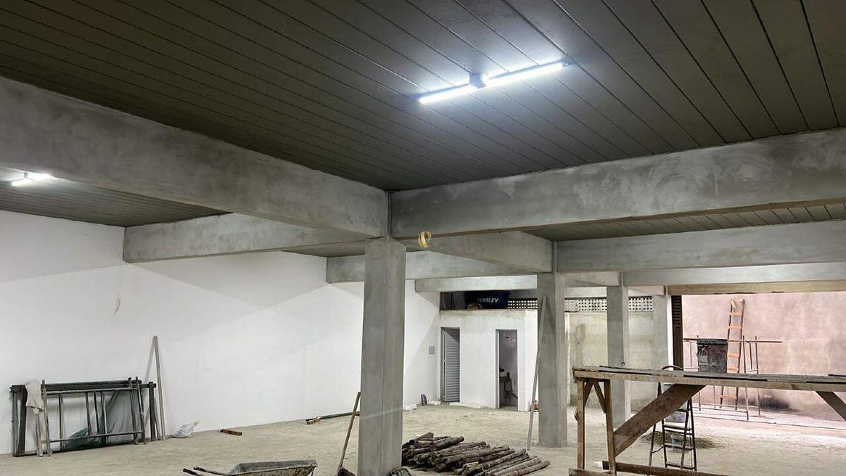 Galpão, Das Industrias I (barreiro), 0 Quarto, 0 Vaga