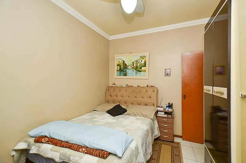 Apartamento, Sagrada Família, 2 Quartos, 1 Vaga, 1 Suíte