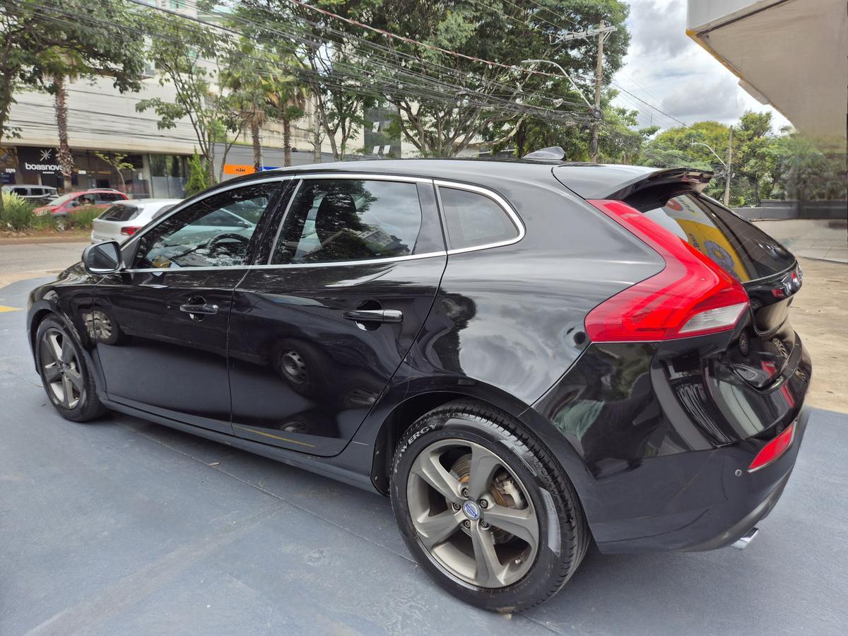 Volvo V40 T-4 Momentum 2.0 Aut.
