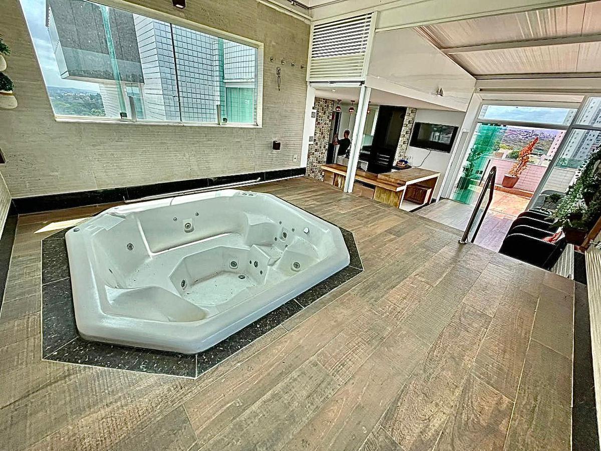 Cobertura, Ouro Preto, 4 Quartos, 6 Vagas, 4 Suítes