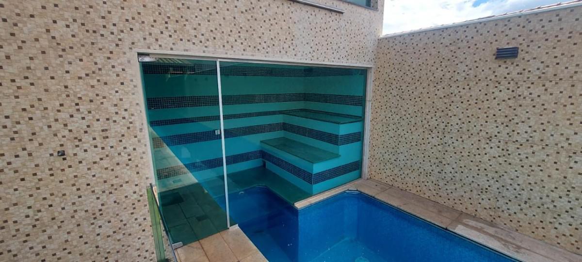 Casa, Trevo, 5 Quartos, 8 Vagas, 1 Suíte