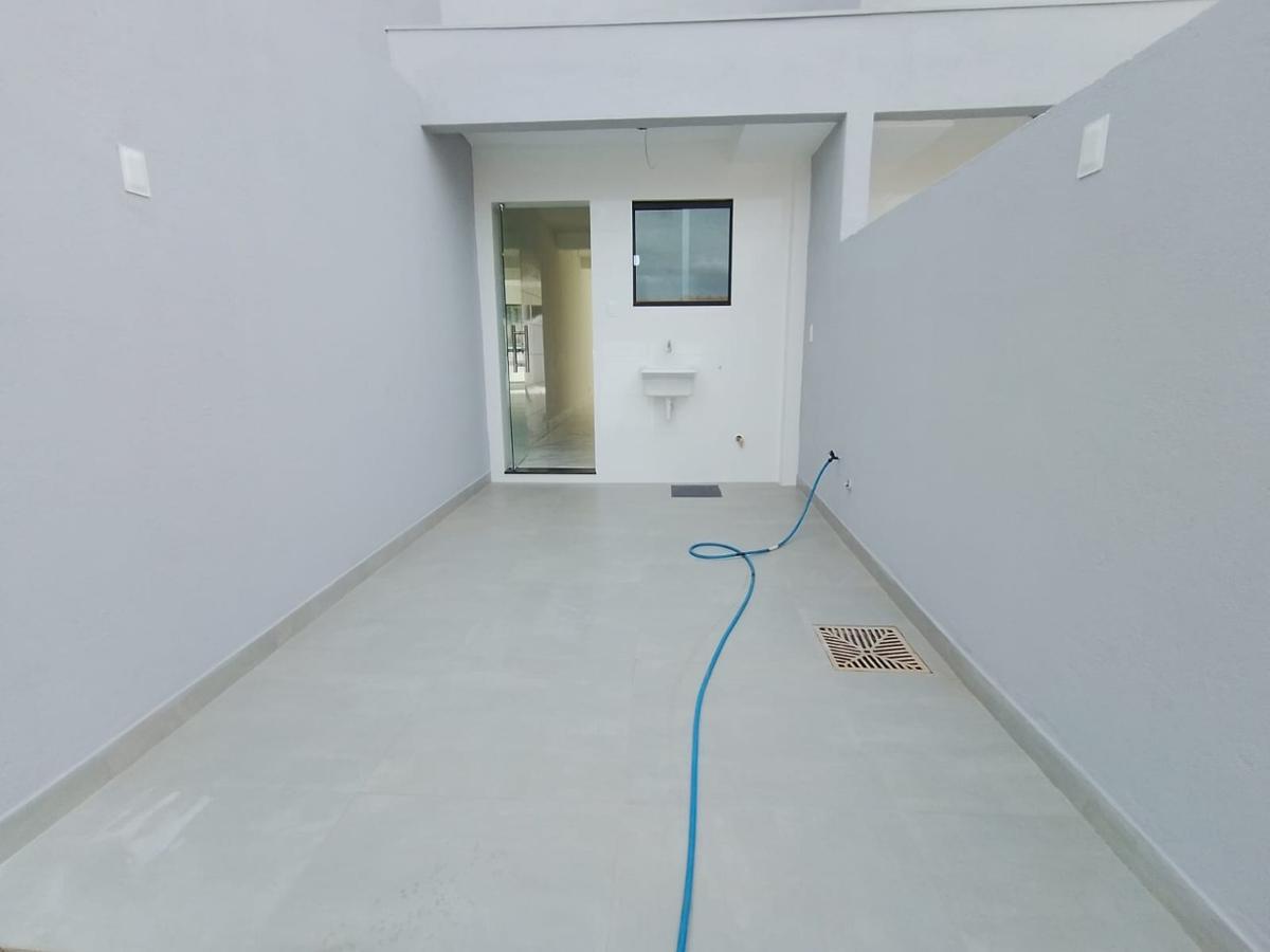 Casa, Jardim Leblon, 2 Quartos, 2 Vagas