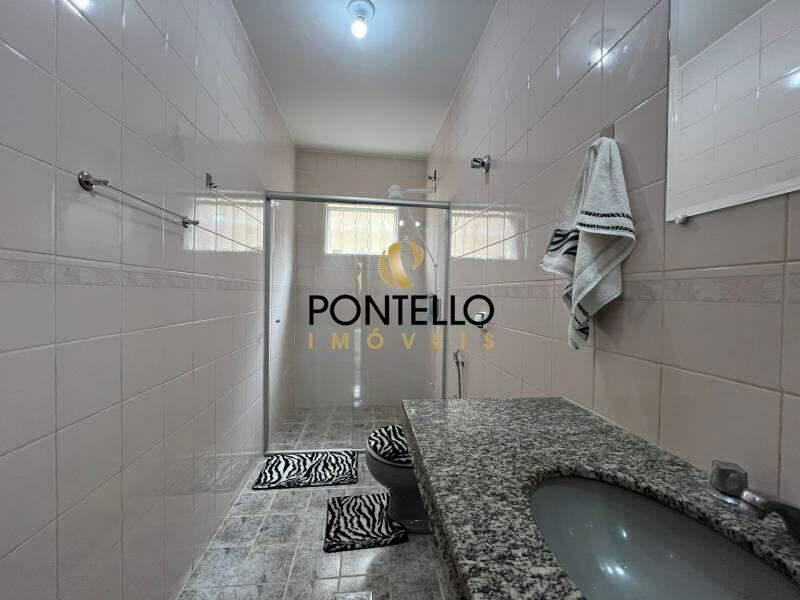 Casa, Planalto, 6 Quartos, 6 Vagas, 2 Suítes