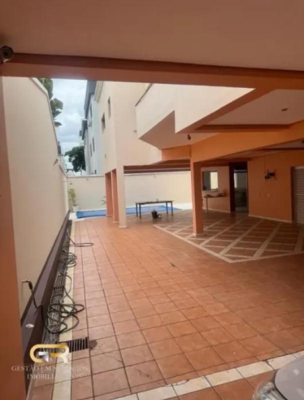 Casa, Castelo, 4 Quartos, 6 Vagas, 1 Suíte