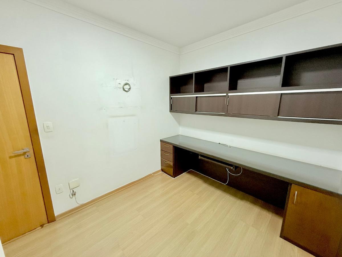 Apartamento, São José, 4 Quartos, 4 Vagas, 2 Suítes