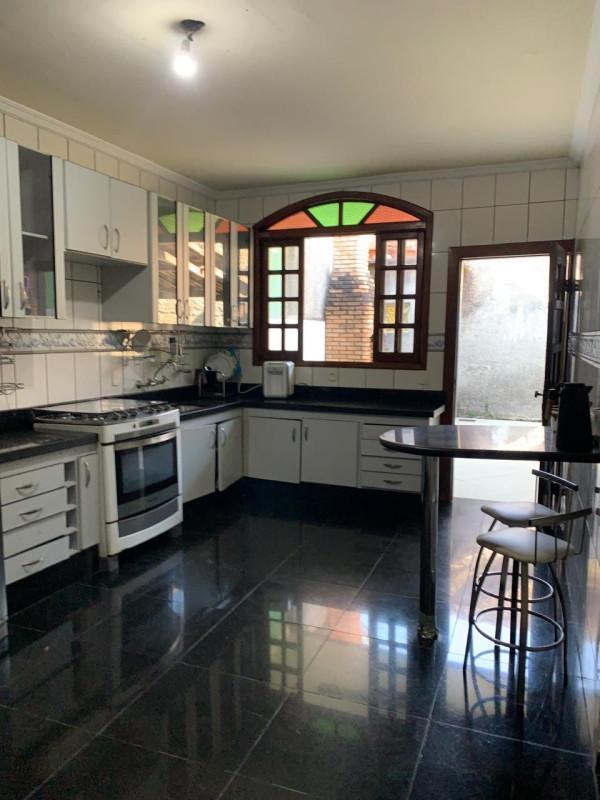 Casa, Santa Terezinha, 3 Quartos, 4 Vagas, 1 Suíte