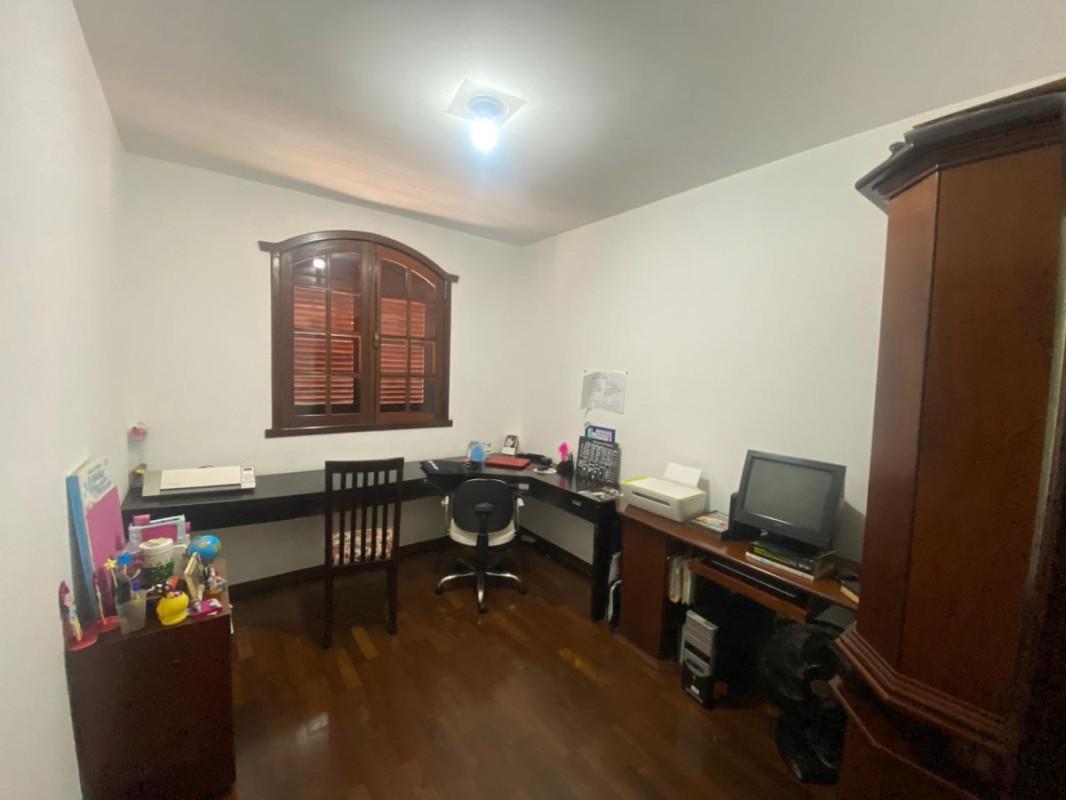 Casa Comercial, Goiânia, 4 Quartos, 2 Vagas, 2 Suítes