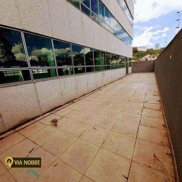 Prédio, Estoril, 59 Vagas