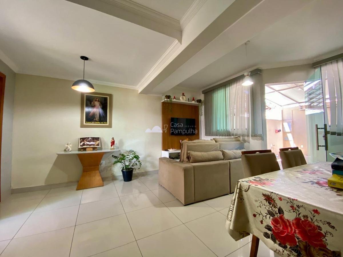 Casa, Europa, 3 Quartos, 1 Vaga, 1 Suíte