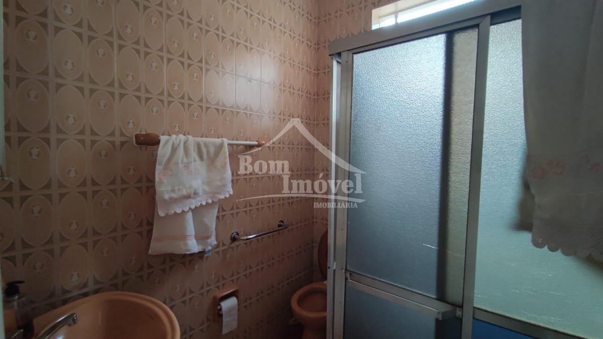 Casa, Centro, 3 Quartos, 0 Vaga