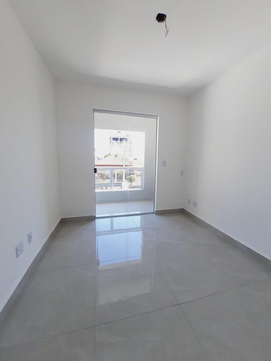 Casa, Floramar, 2 Quartos, 1 Vaga, 2 Suítes