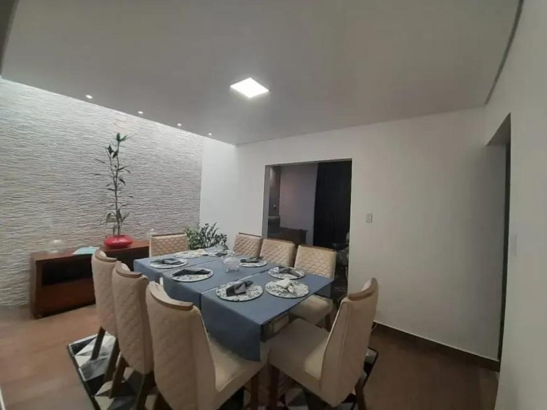 Casa, Tirol (barreiro), 3 Quartos, 2 Vagas, 1 Suíte
